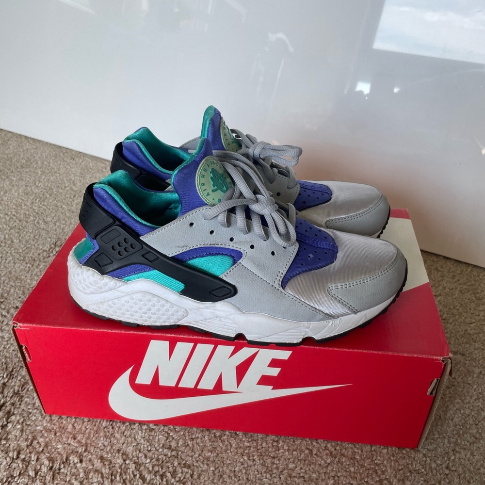 Women’s Air Huarache Run Size 8.5